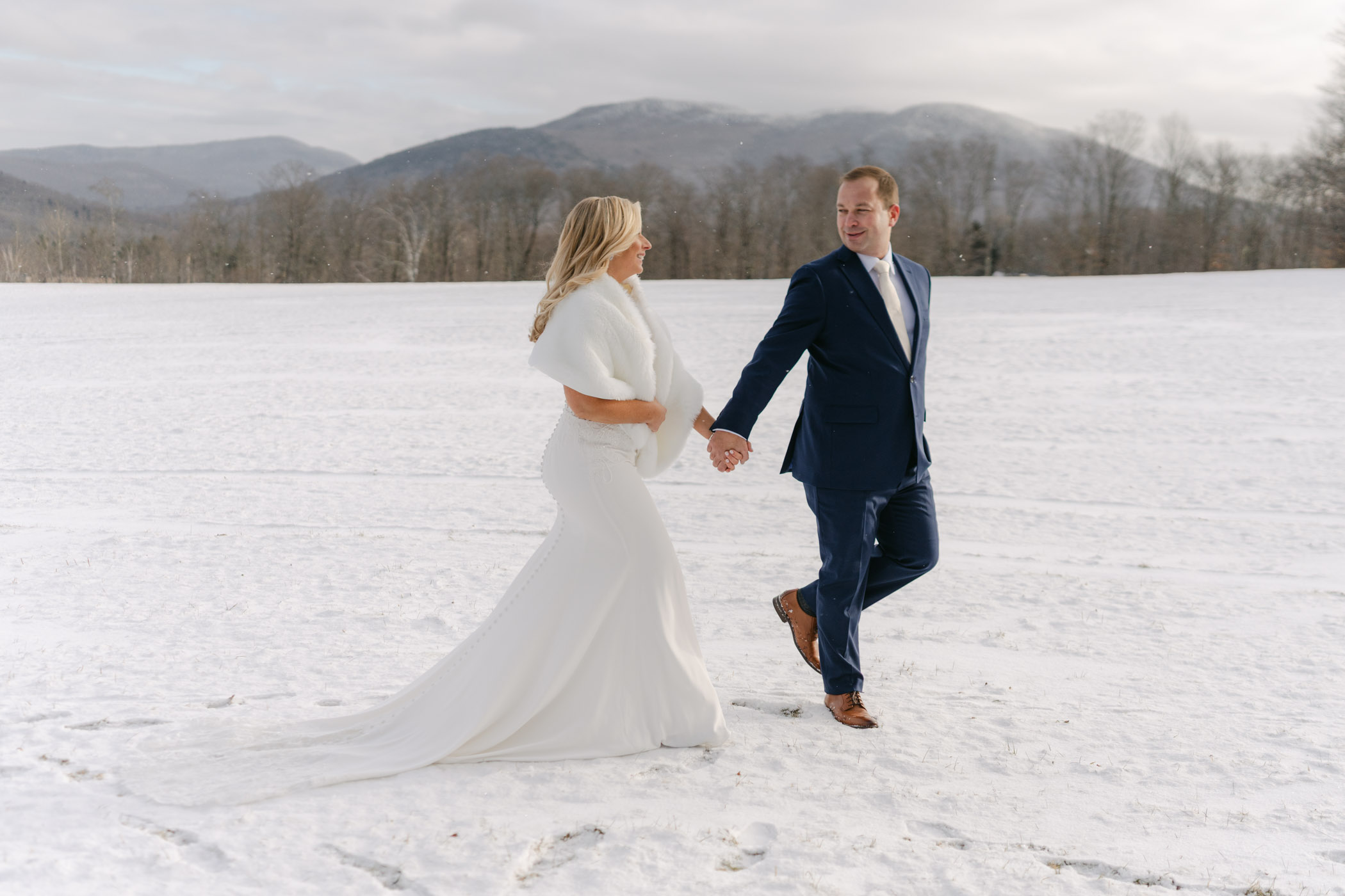 Sparkling Winter Wedding at Mountain Top Resort | Vermont Wedding Photographer