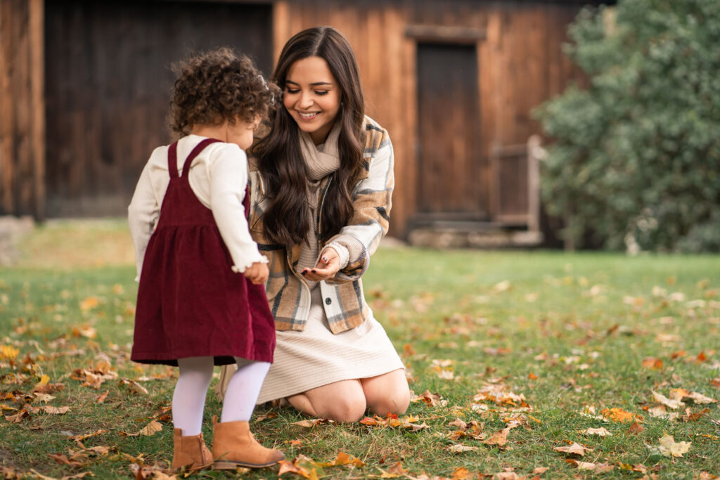 October Family Photos in Woodstock Vermont, mother and daughter together
