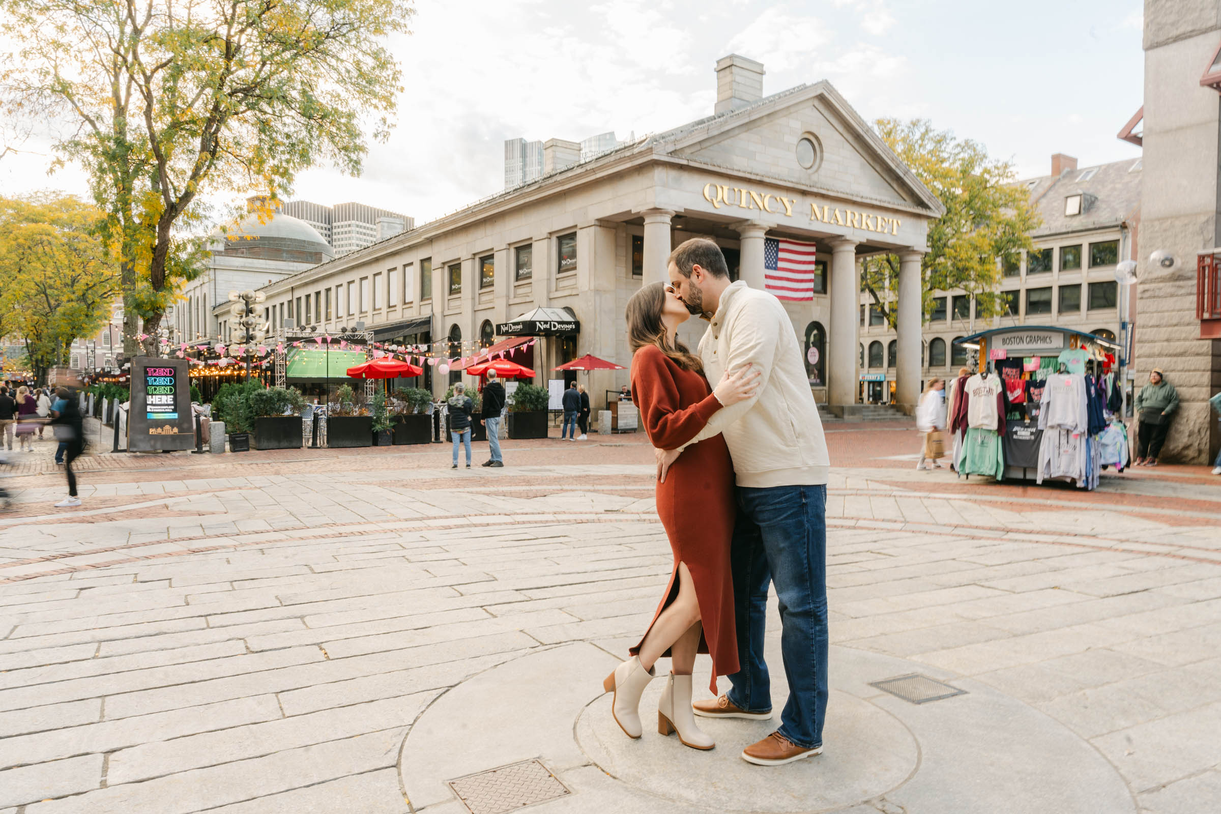 Boston Engagement Session in autumn at Quincy Market