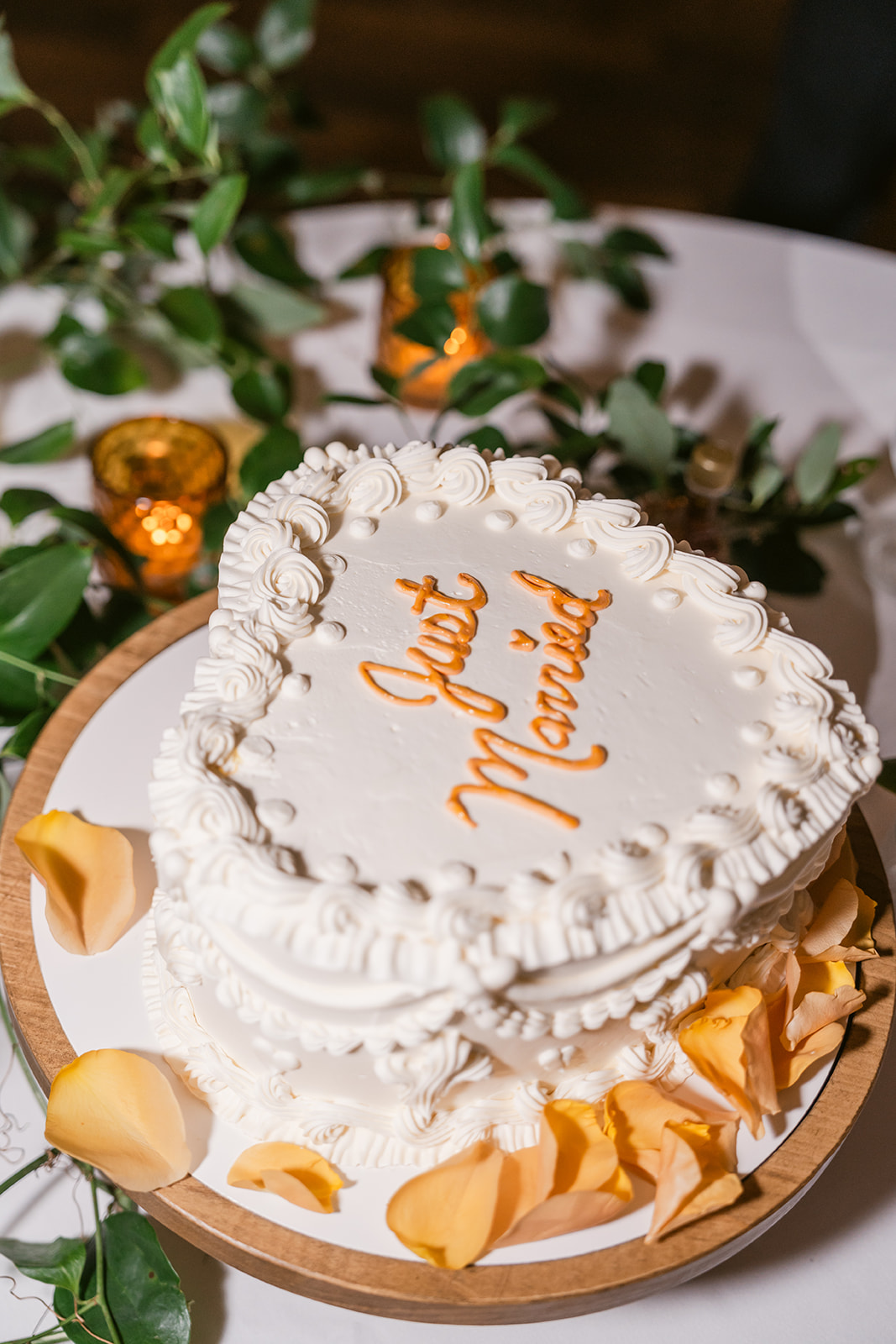 Heart shaped cutting cake