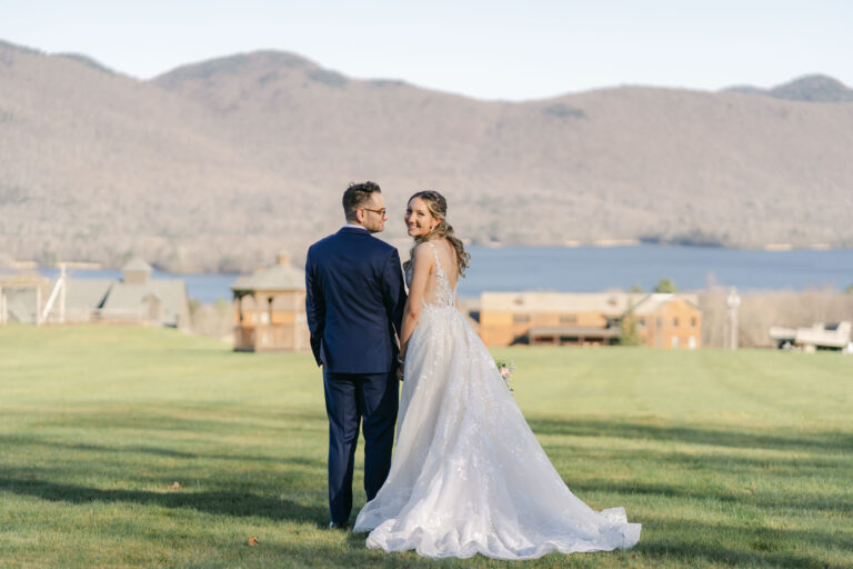 Mountain Top Inn Wedding in the Sparkling Late Autumn