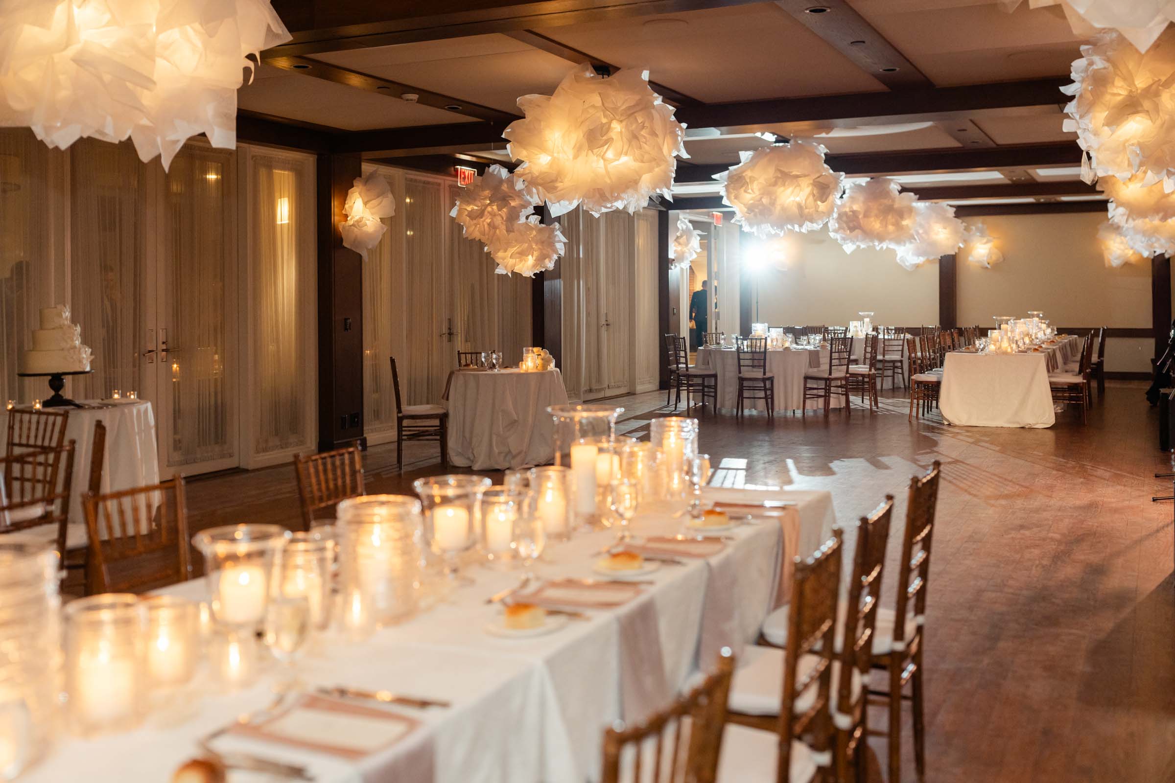 Woodstock Inn Winter Wedding - reception details with everything glowing